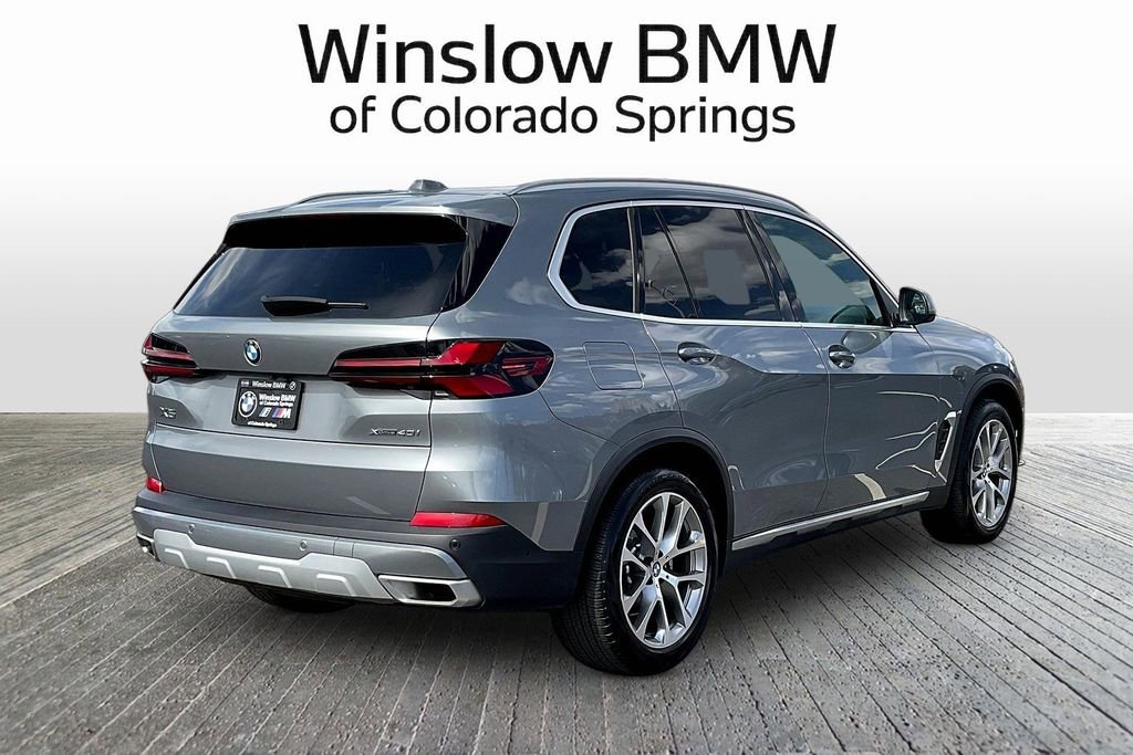 Used 2024 BMW X5 xDrive40i w/ Premium Package AWD/4WD image 6