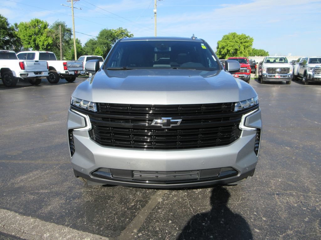Certified 2024 Chevrolet Suburban RST w/ Luxury Package AWD/4WD image 13