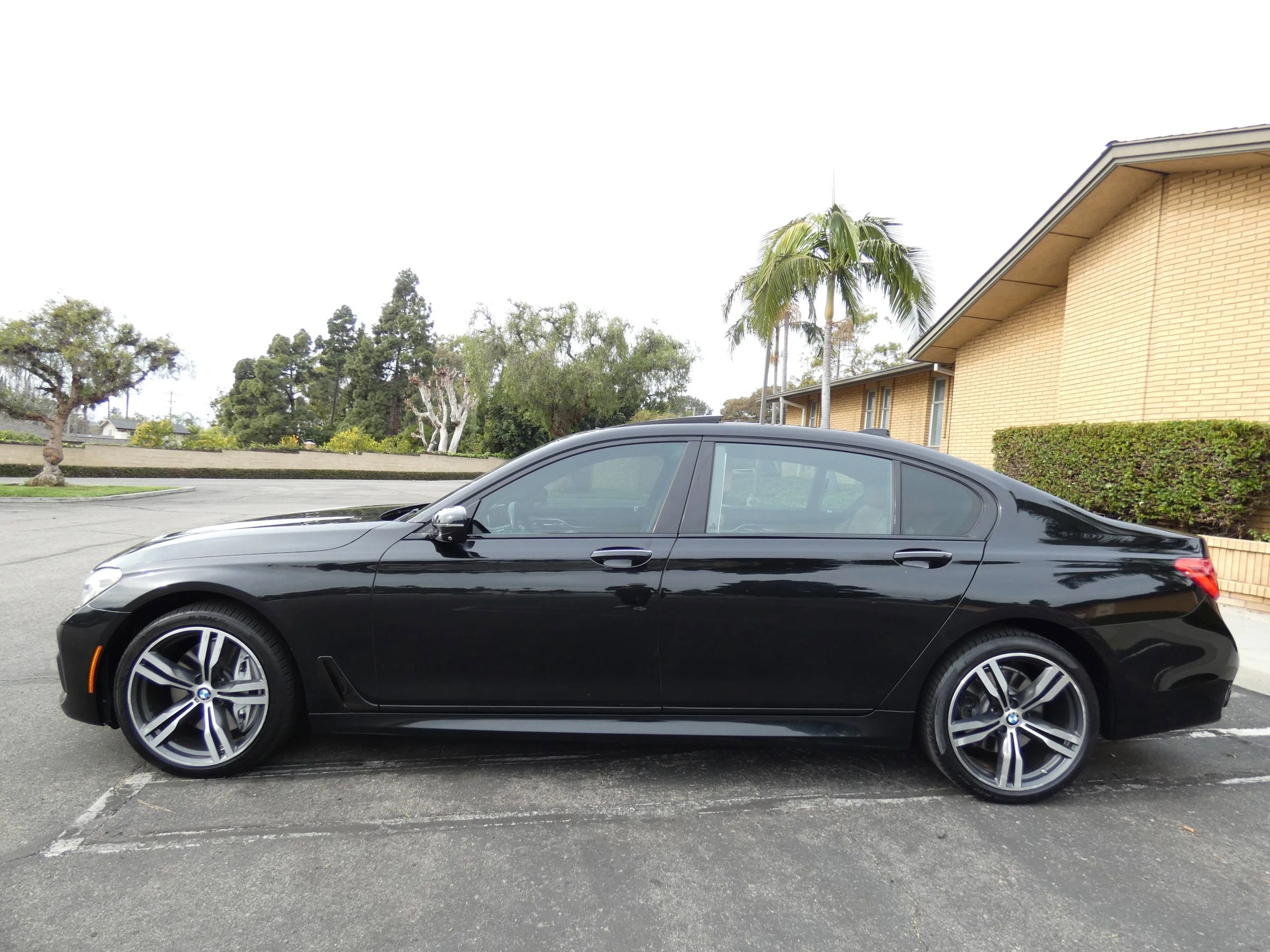 Used 2016 BMW 750i xDrive image 15