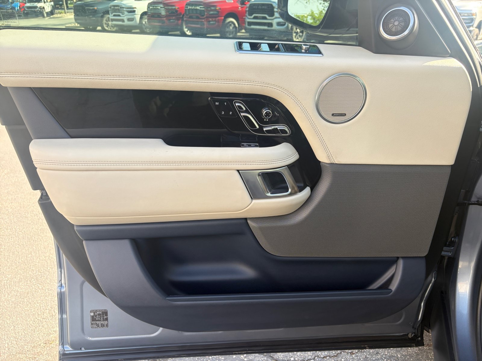 Used 2019 Land Rover Range Rover Supercharged AWD/4WD image 14