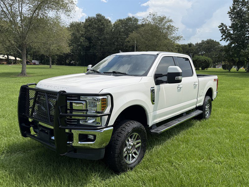 Used 2019 Ford F250 Lariat w/ Lariat Value Package AWD/4WD image 3