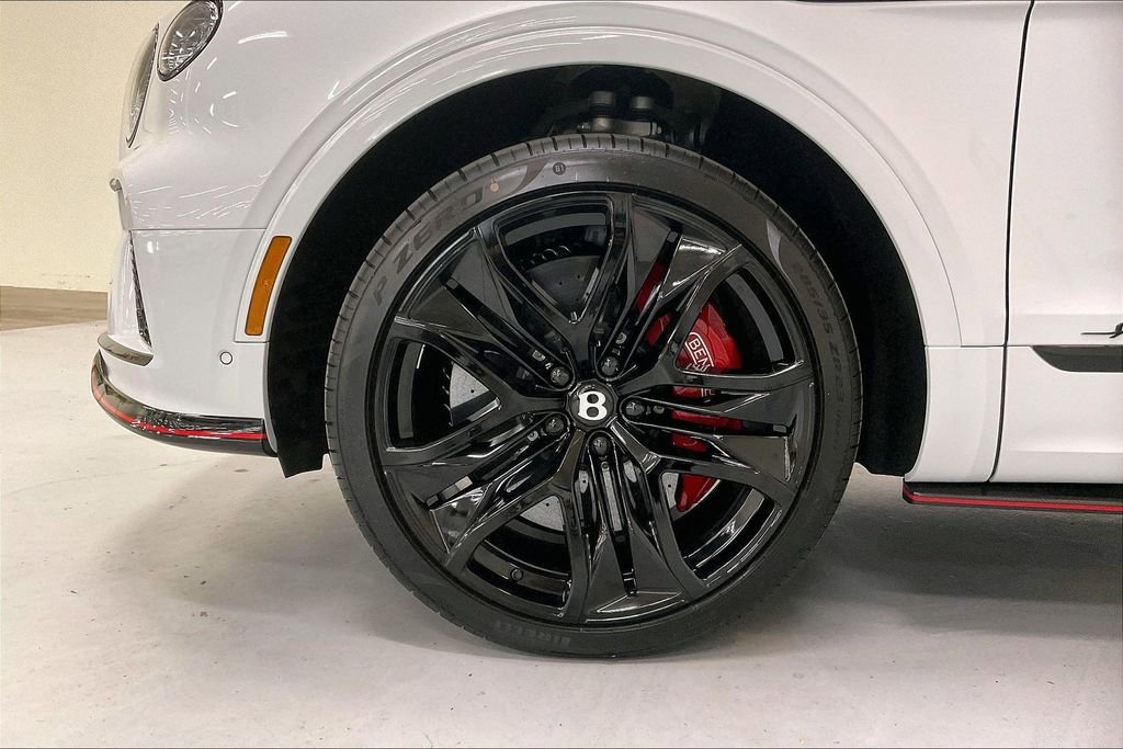 New 2026 Bentley Bentayga Speed AWD/4WD image 17