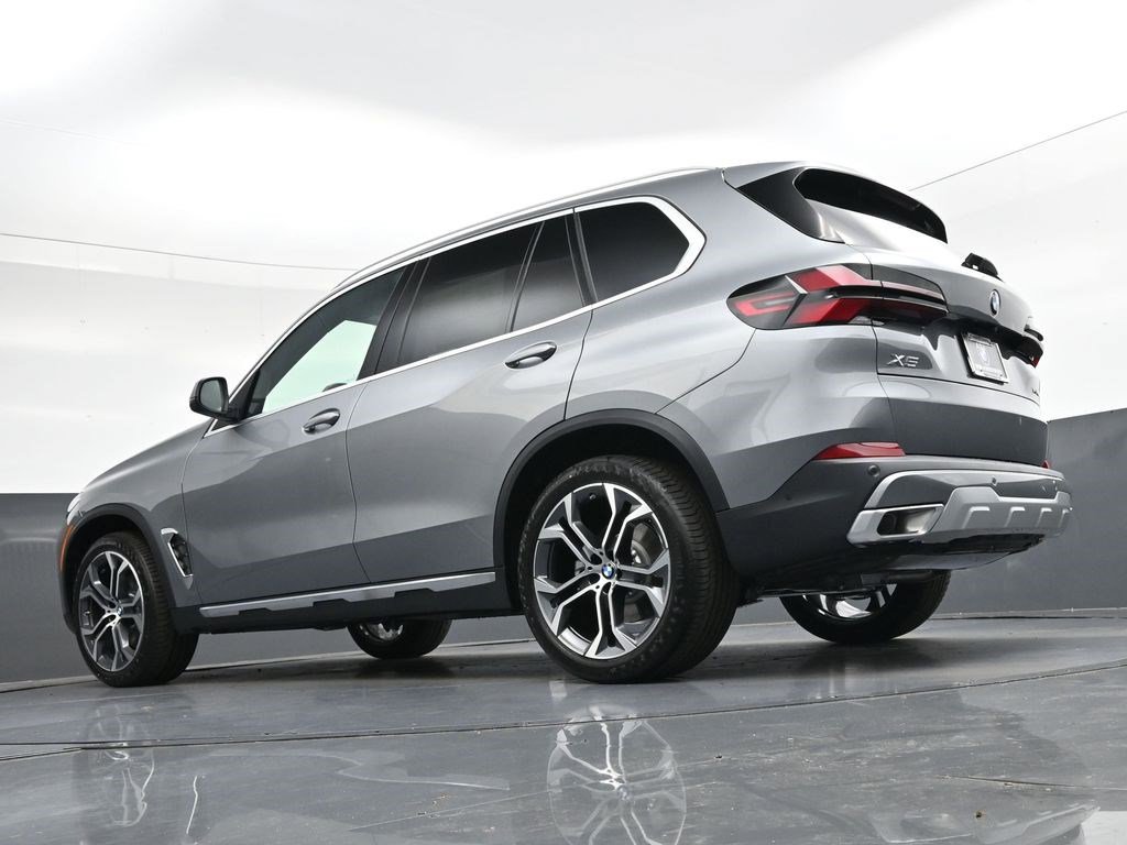 Used 2026 BMW X5 xDrive40i w/ Climate Comfort Package AWD/4WD image 29