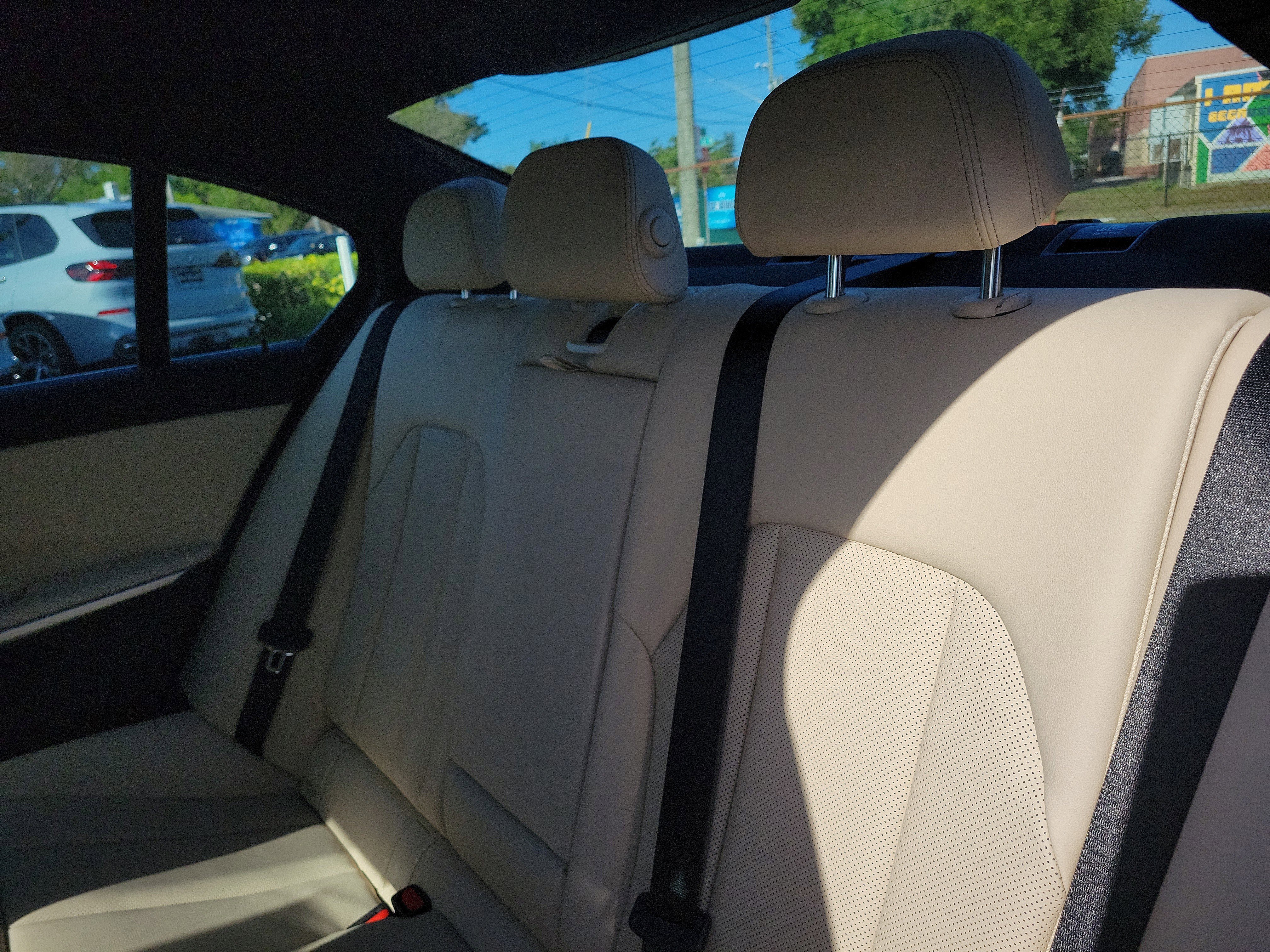 New 2026 BMW 330i Sedan w/ Premium Package image 8