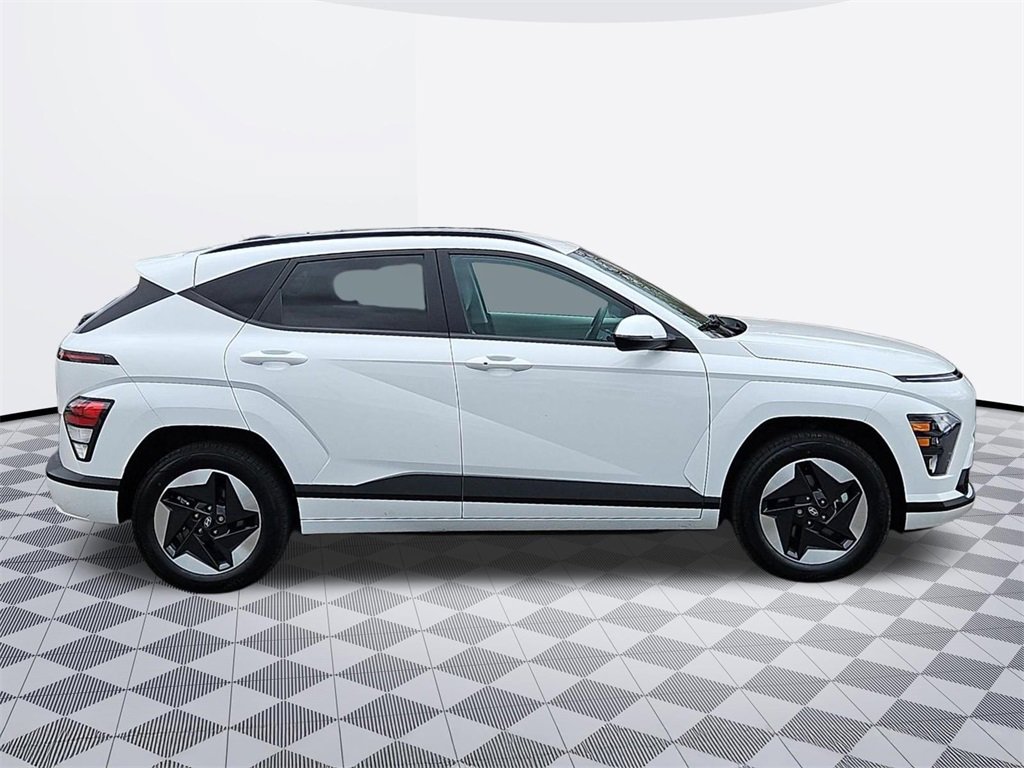 Certified 2024 Hyundai Kona SEL image 7