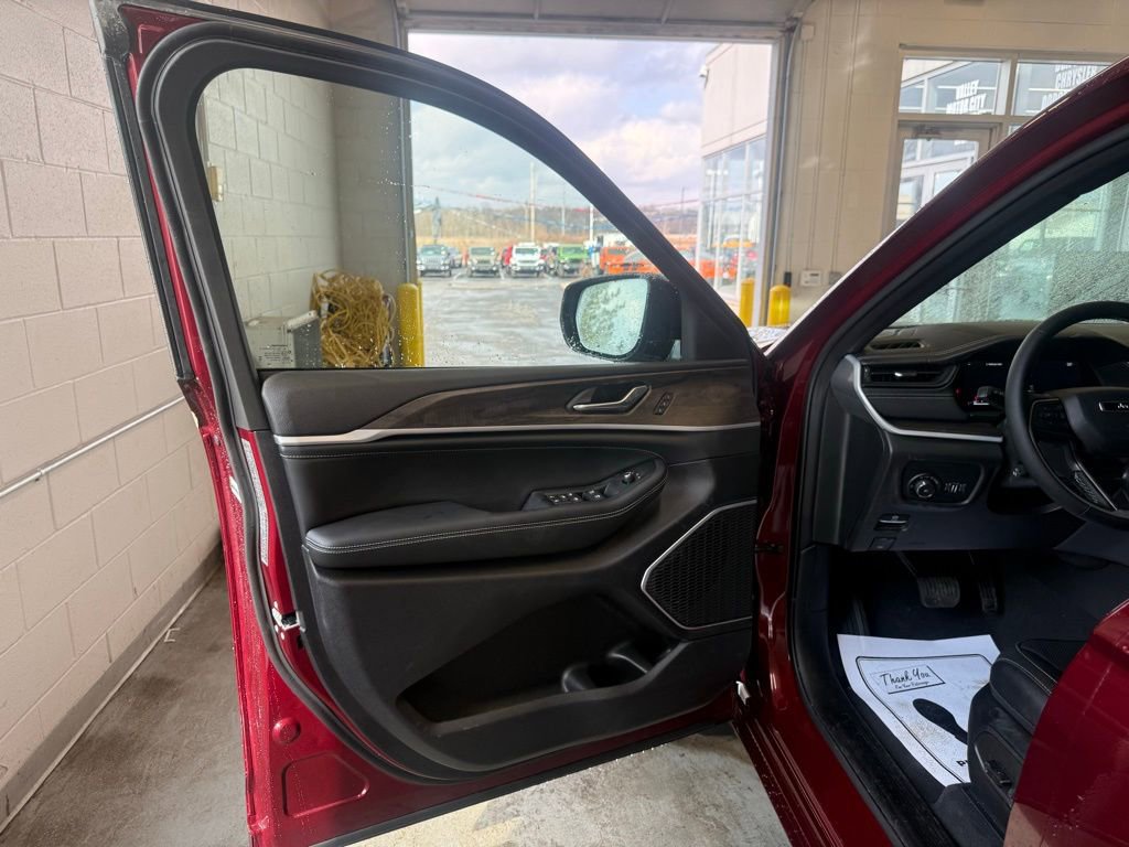 New 2026 Jeep Grand Cherokee L Limited image 61