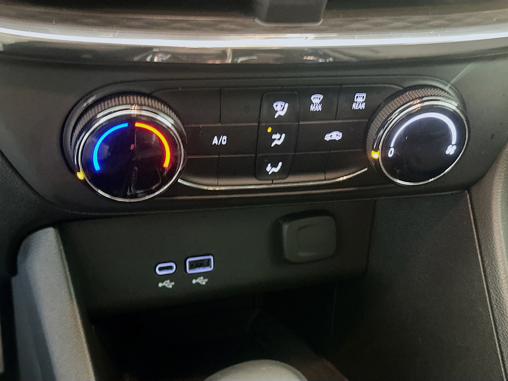 Used 2025 Buick Encore GX Preferred FWD image 23