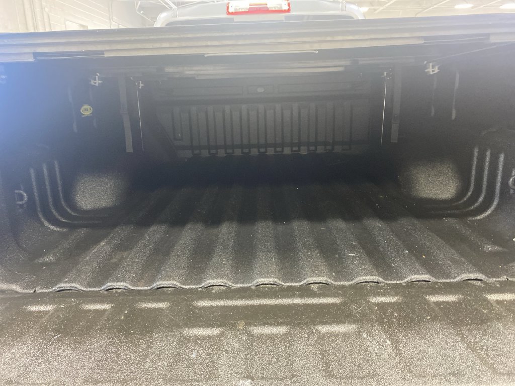 Used 2017 Chevrolet Colorado Z71 AWD/4WD image 34