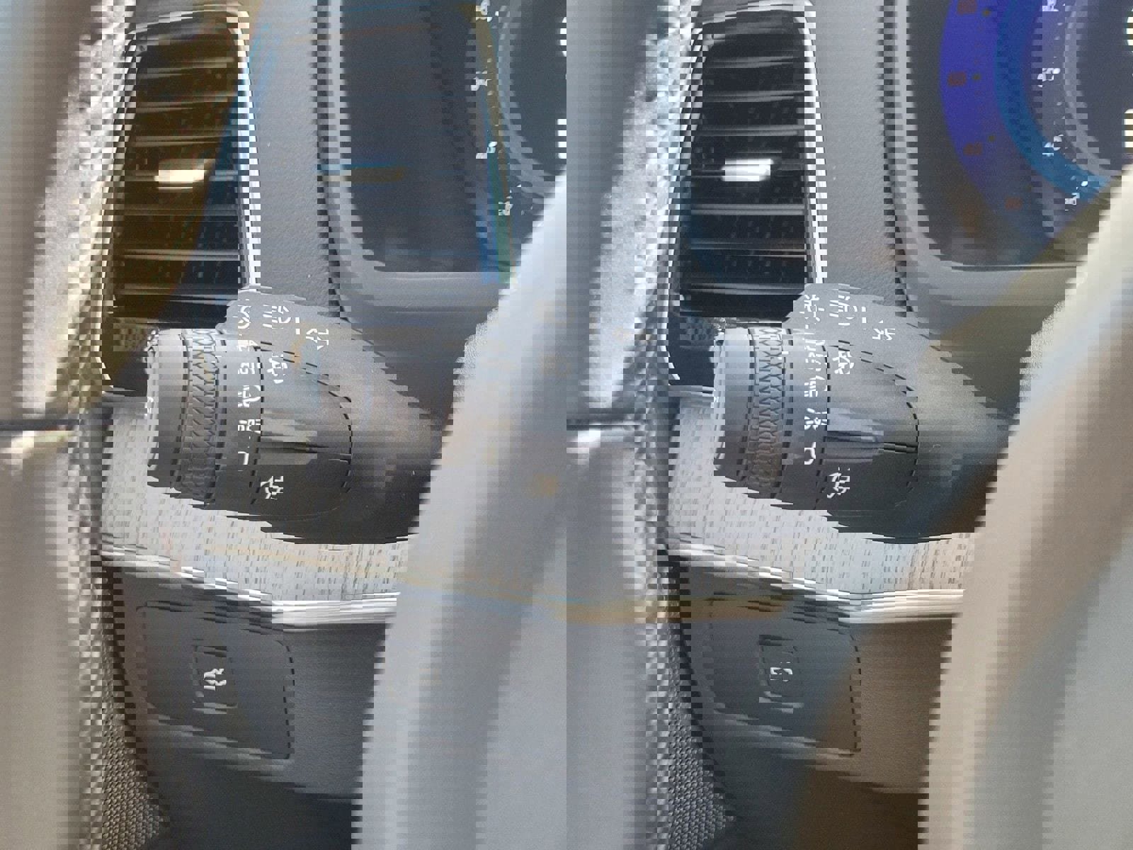 Certified 2025 Volvo XC90 B6 Ultra w/ Protection Package Premier image 21