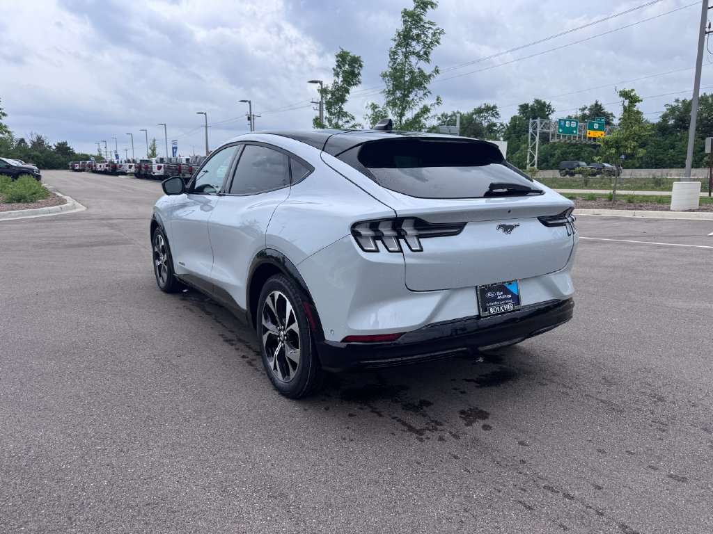 Certified 2023 Ford Mustang Mach-E Premium AWD/4WD image 5