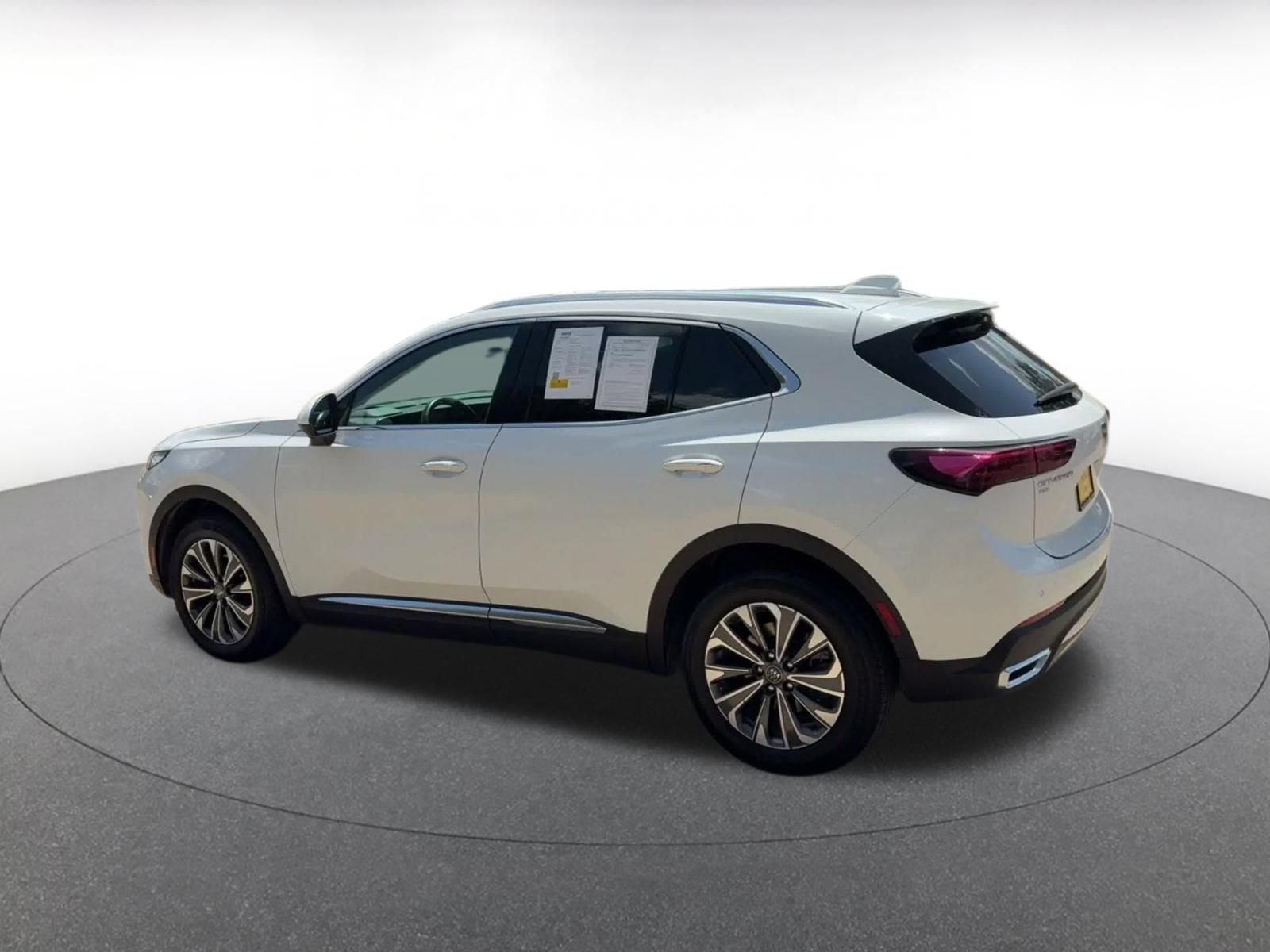 Used 2024 Buick Envision Preferred AWD/4WD image 9
