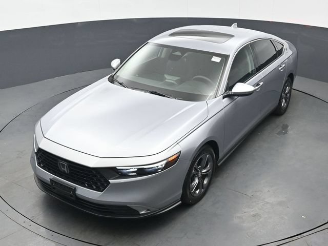 Used 2023 Honda Accord EX image 33