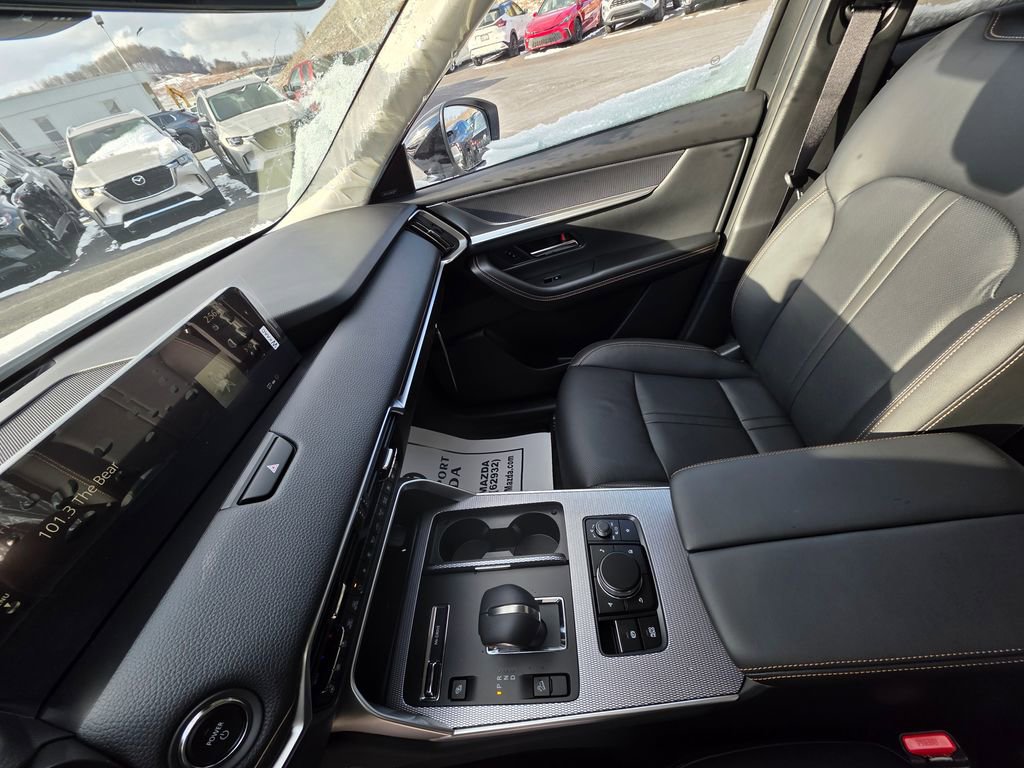 New 2026 MAZDA CX-90 Plug-In Hybrid w/Premium Sport image 17