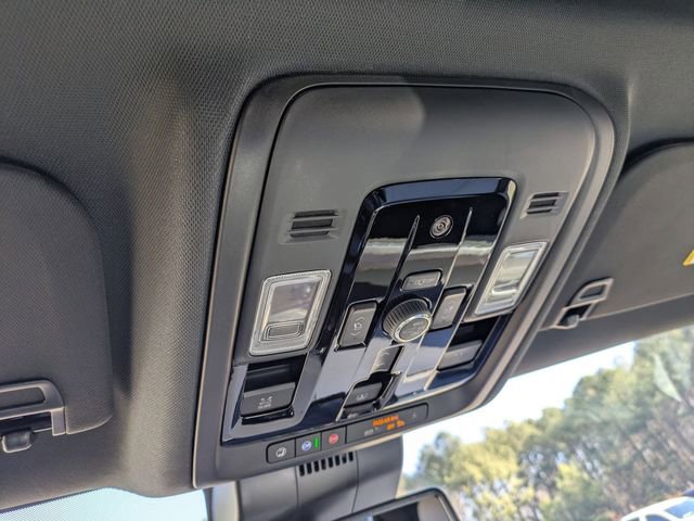 New 2026 Chevrolet Tahoe Premier w/ Sun And Tow Package AWD/4WD image 25
