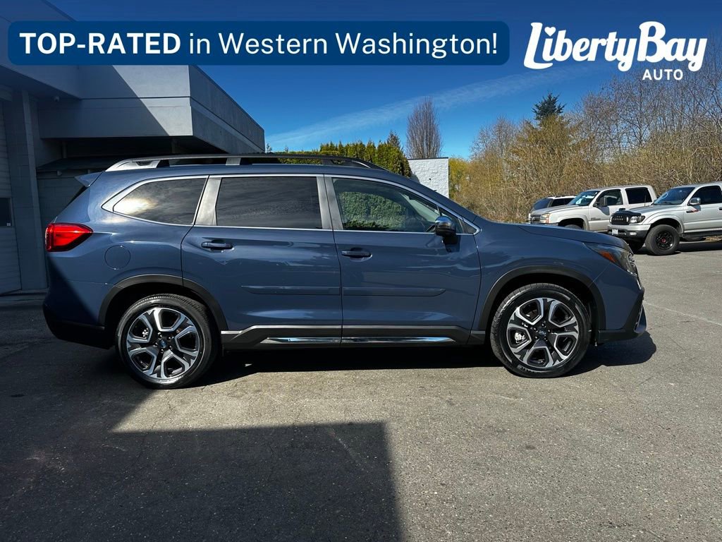 Used 2023 Subaru Ascent Limited w/ Technology Package AWD/4WD image 8