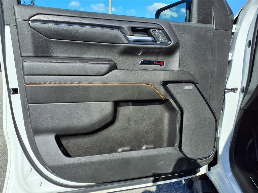 Used 2022 GMC Sierra 1500 AT4 w/ Sierra Safety Plus Package image 24