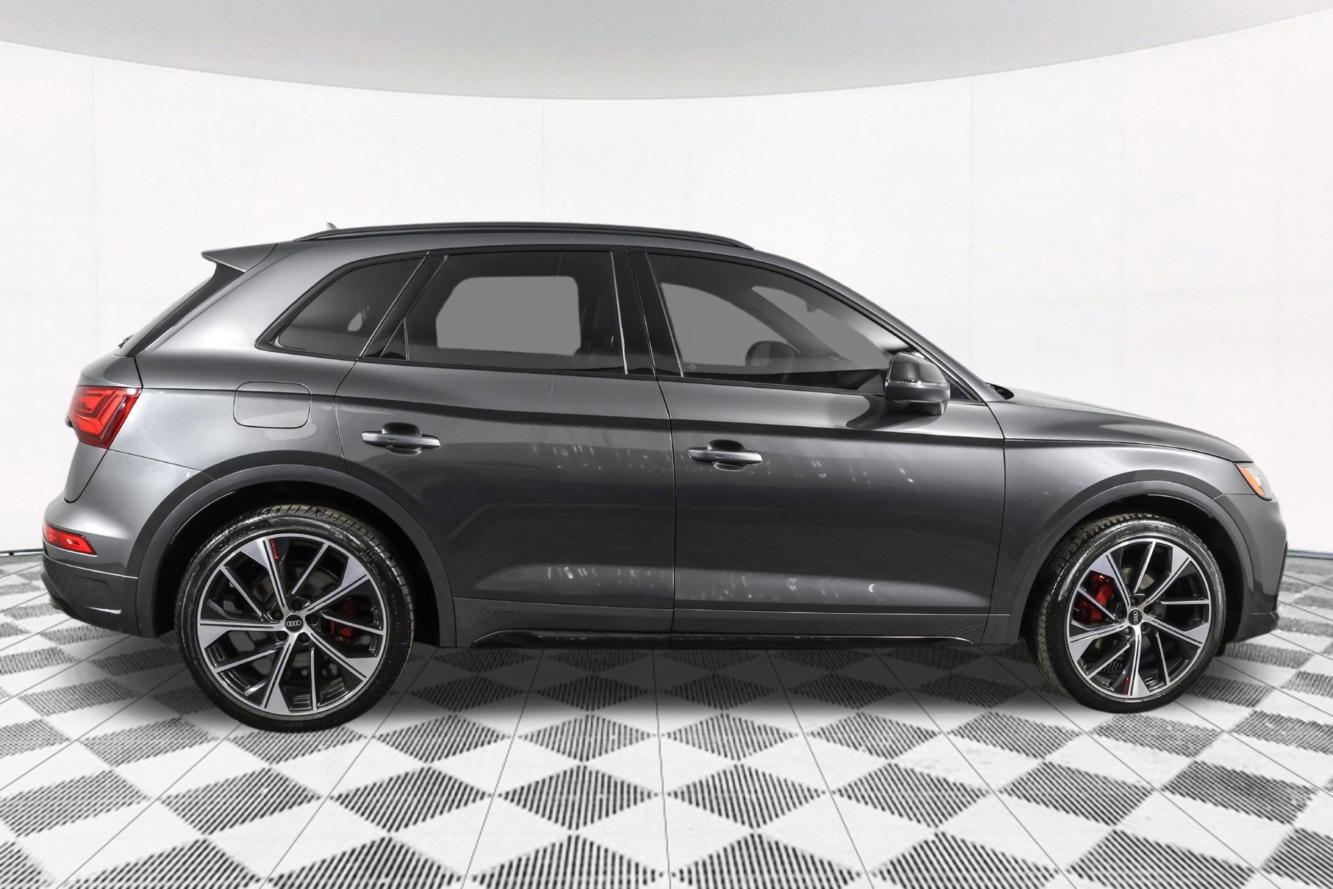 Used 2023 Audi SQ5 Premium Plus w/ Premium Plus Package AWD/4WD image 13