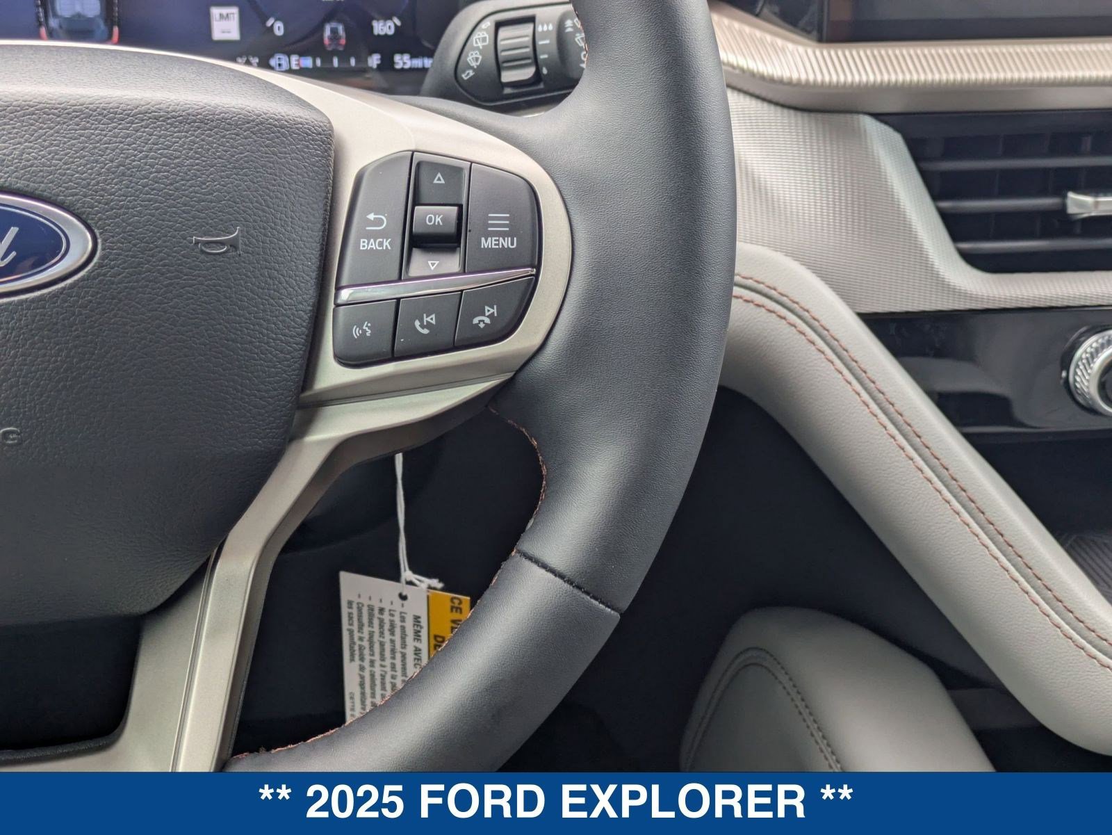 New 2025 Ford Explorer Active w/ Active Comfort Package image 25