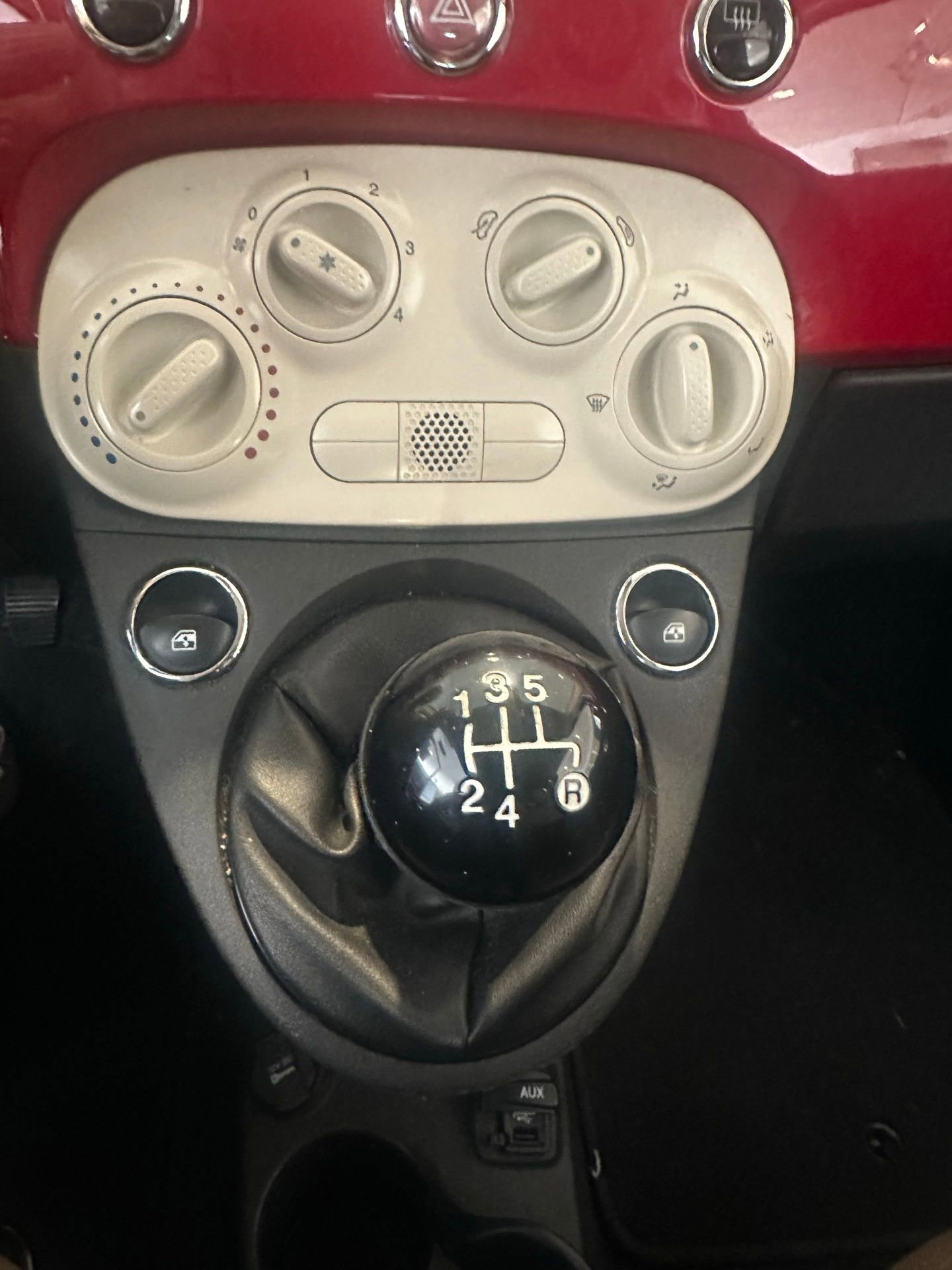 Used 2015 FIAT 500 Pop image 11