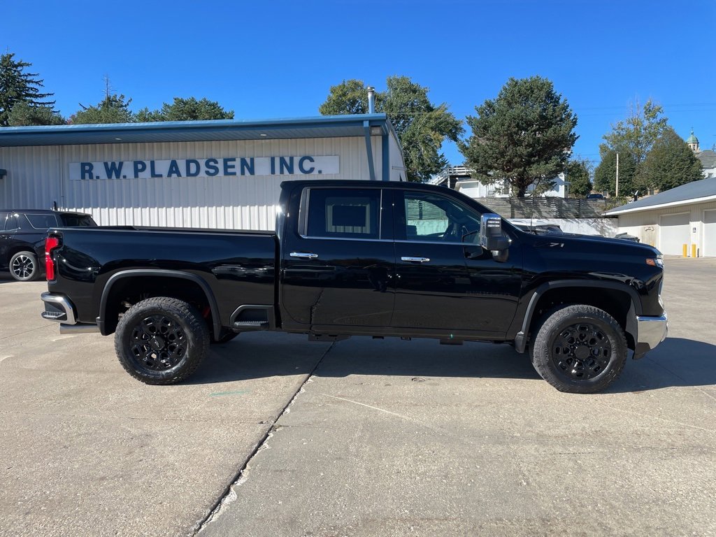 New 2026 Chevrolet Silverado 3500 LTZ w/ LTZ Plus Package image 20