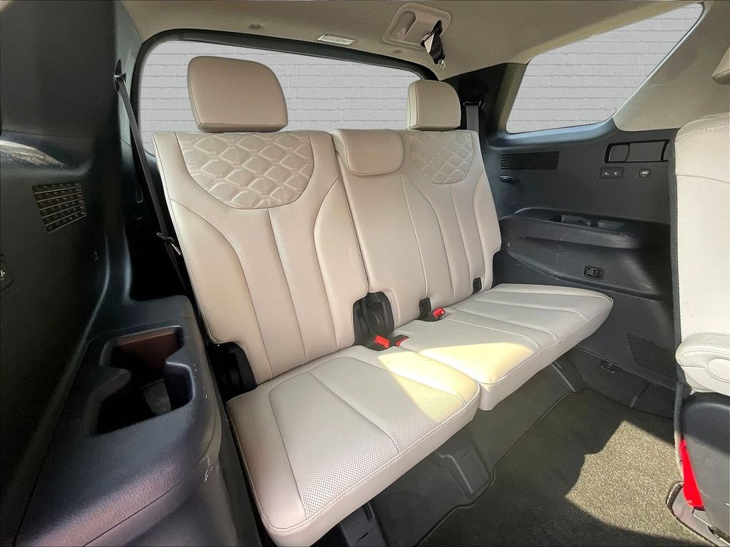 Used 2022 Hyundai Palisade Limited FWD image 21