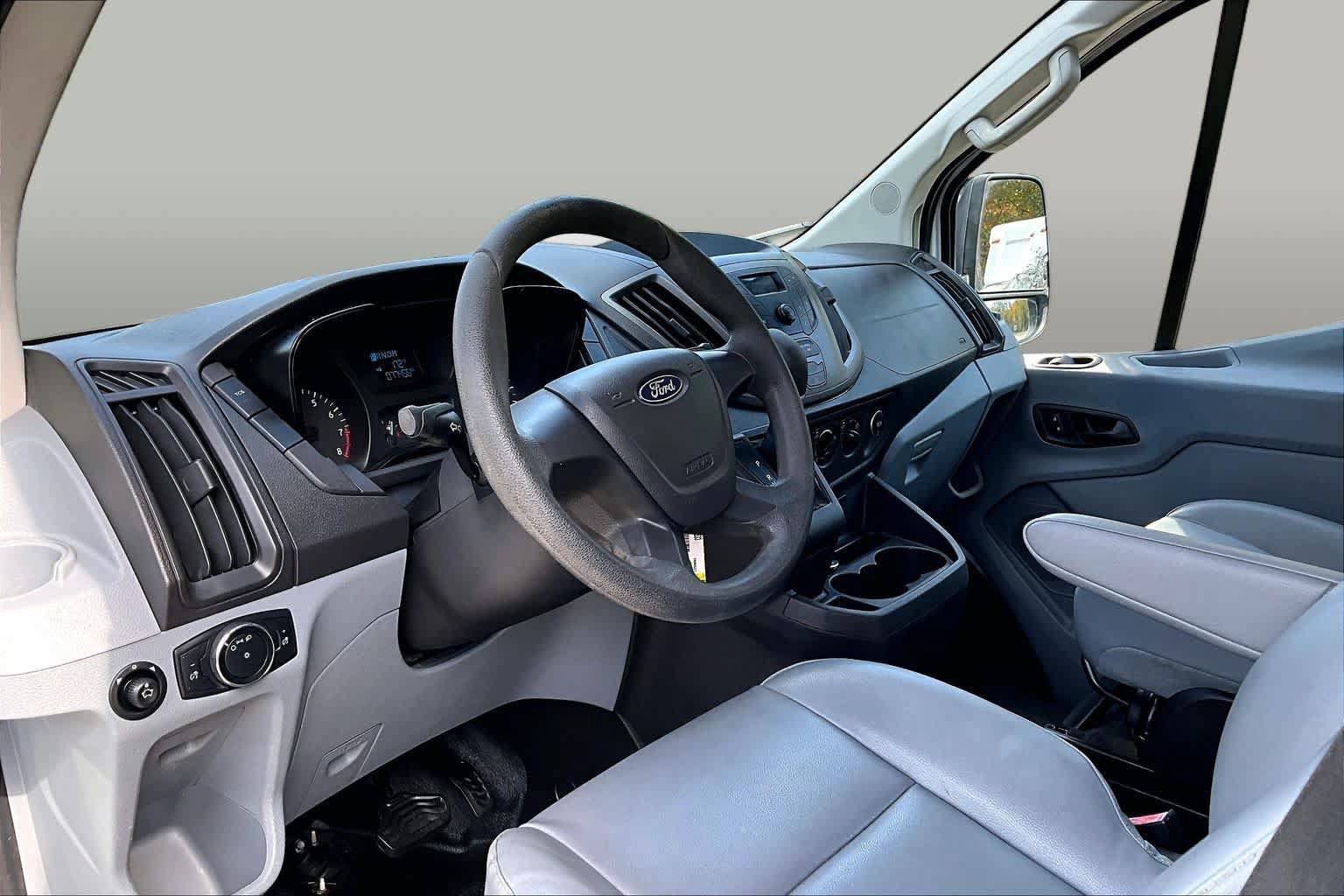 Used 2016 Ford Transit 150 130 Low Roof RWD image 17
