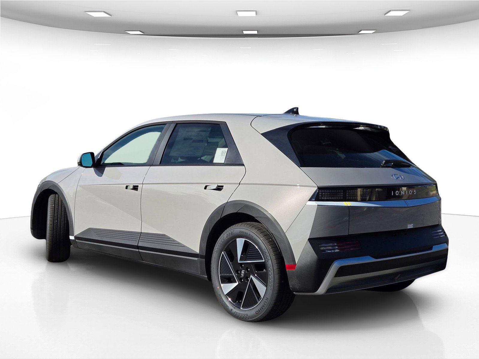 New 2026 Hyundai Ioniq 5 SEL image 4