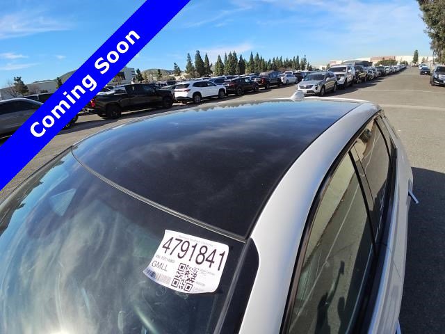 Used 2024 Cadillac Lyriq Sport image 13