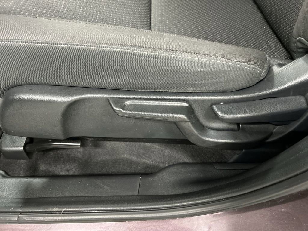 Used 2022 Honda HR-V EX image 12