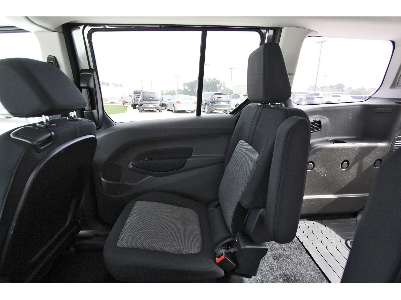 Used 2022 Ford Transit Connect XL image 13