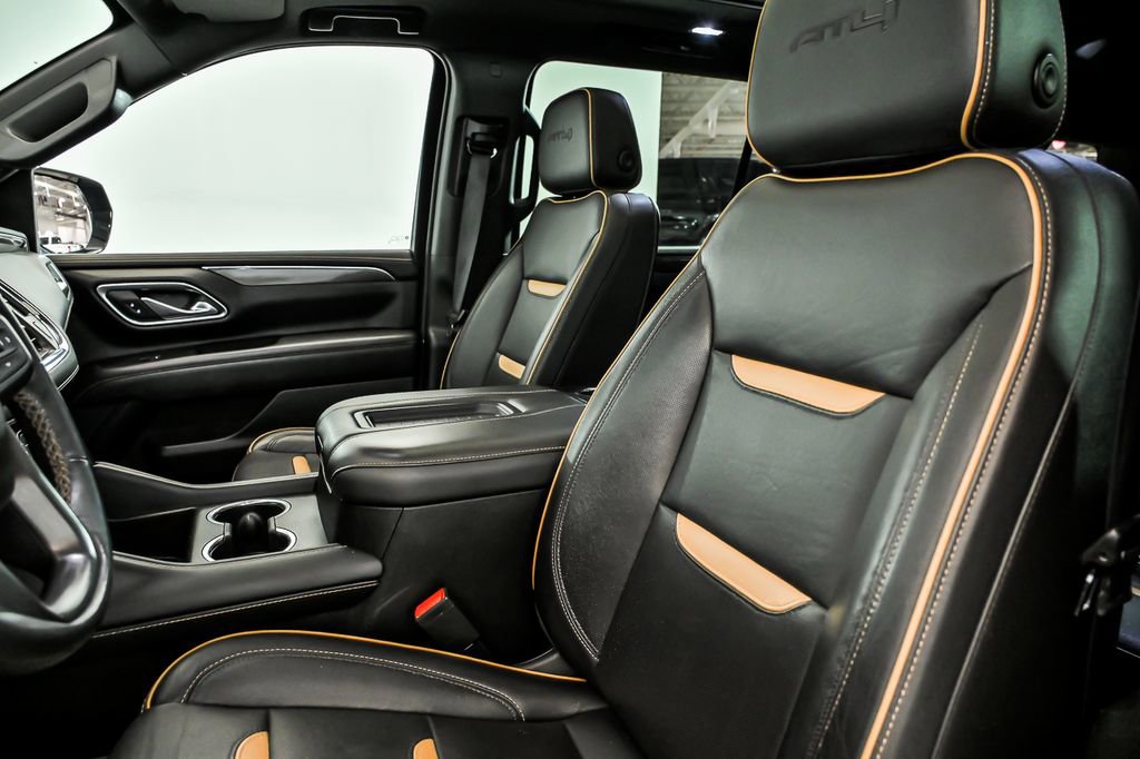 Used 2022 GMC Yukon XL AT4 image 14