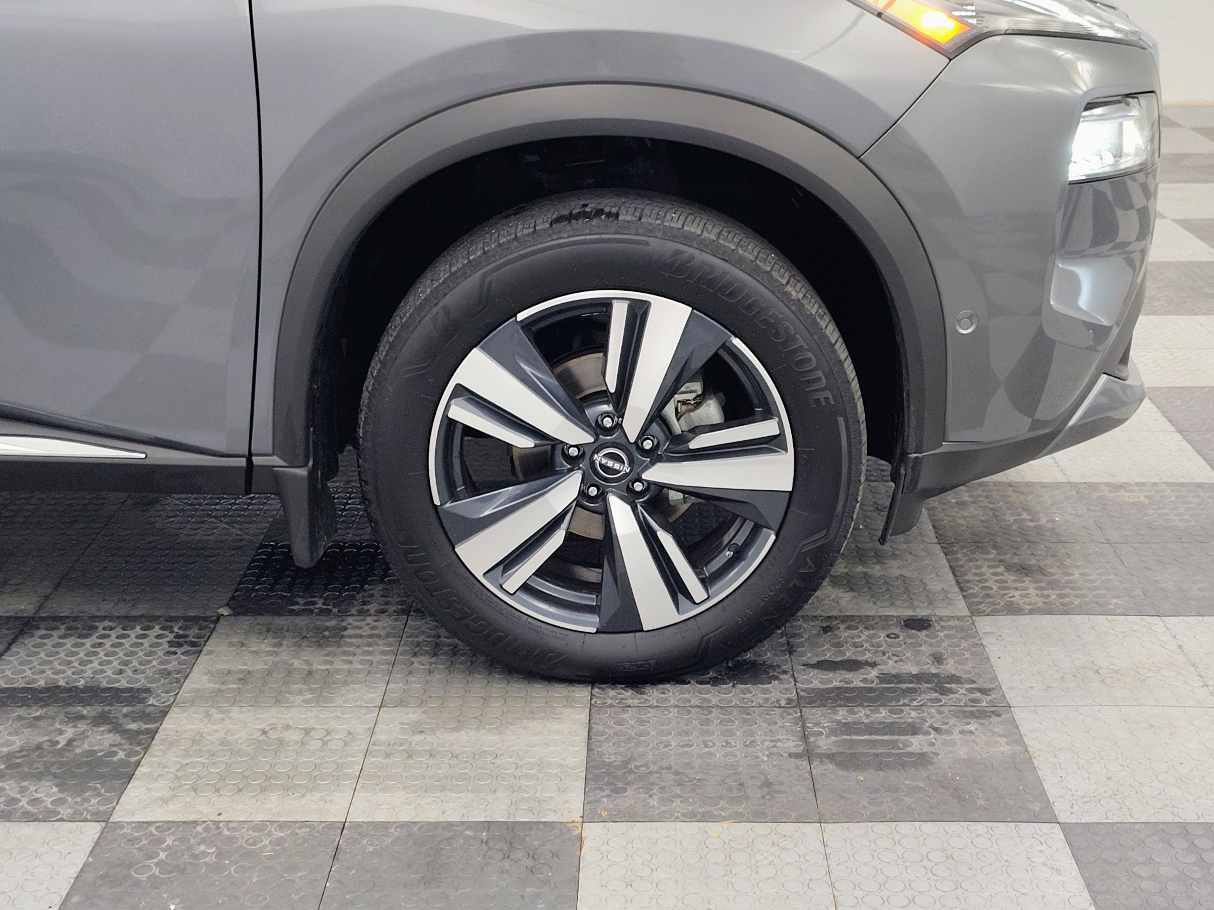 Used 2023 Nissan Rogue SL w/ SL Premium Package AWD/4WD image 13