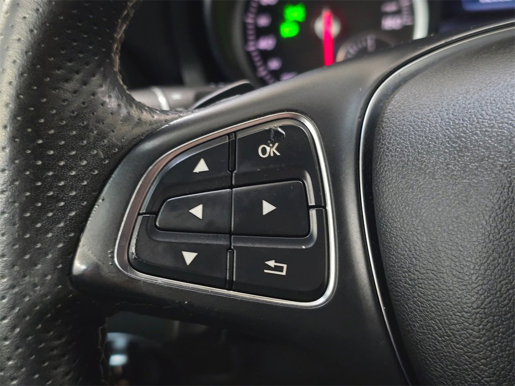 Used 2018 Mercedes-Benz CLA 250 image 32