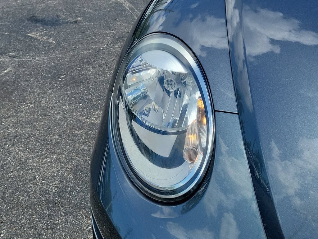 Used 2019 Volkswagen Beetle 2.0T S FWD image 29