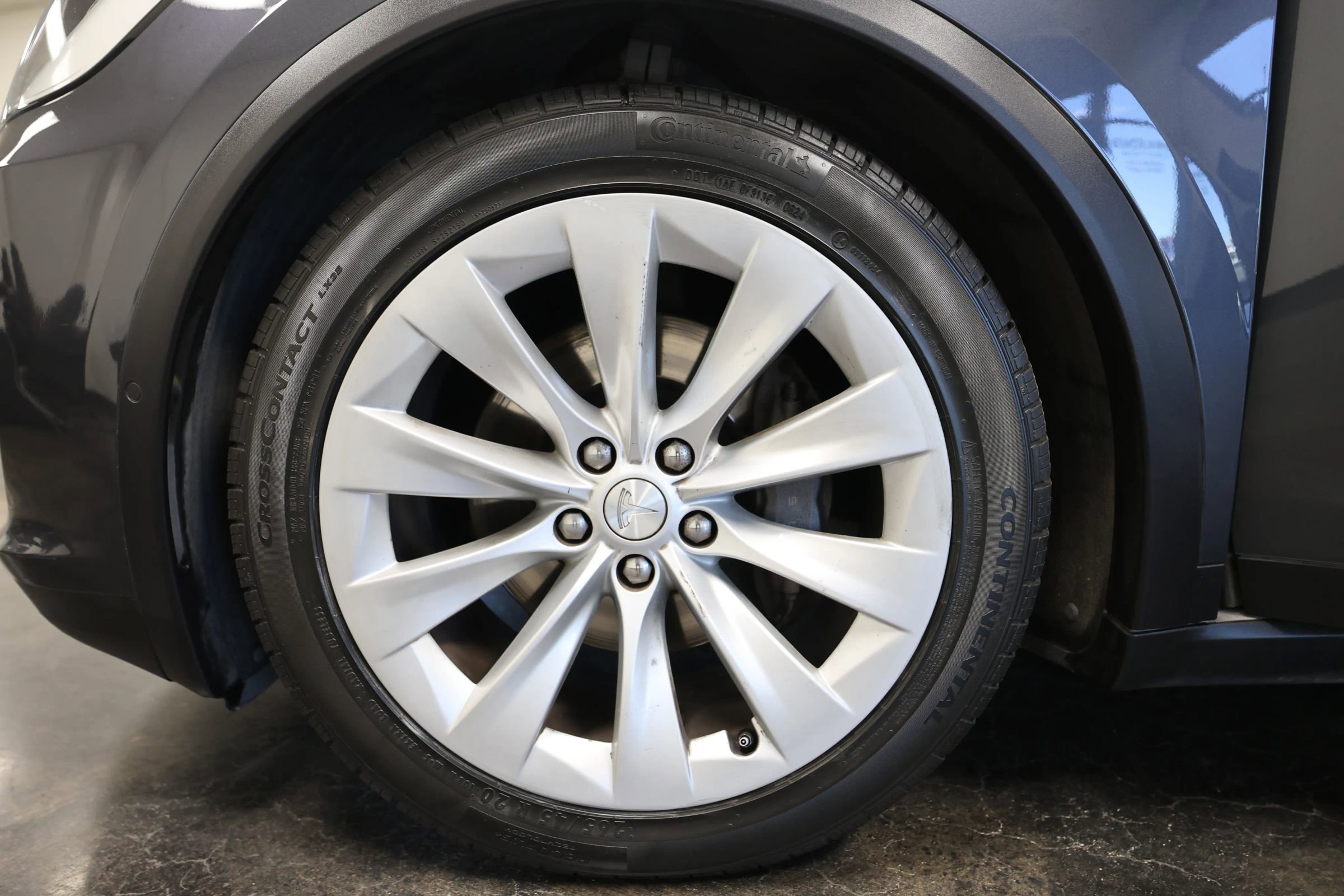 Used 2016 Tesla Model X 90D AWD/4WD image 18