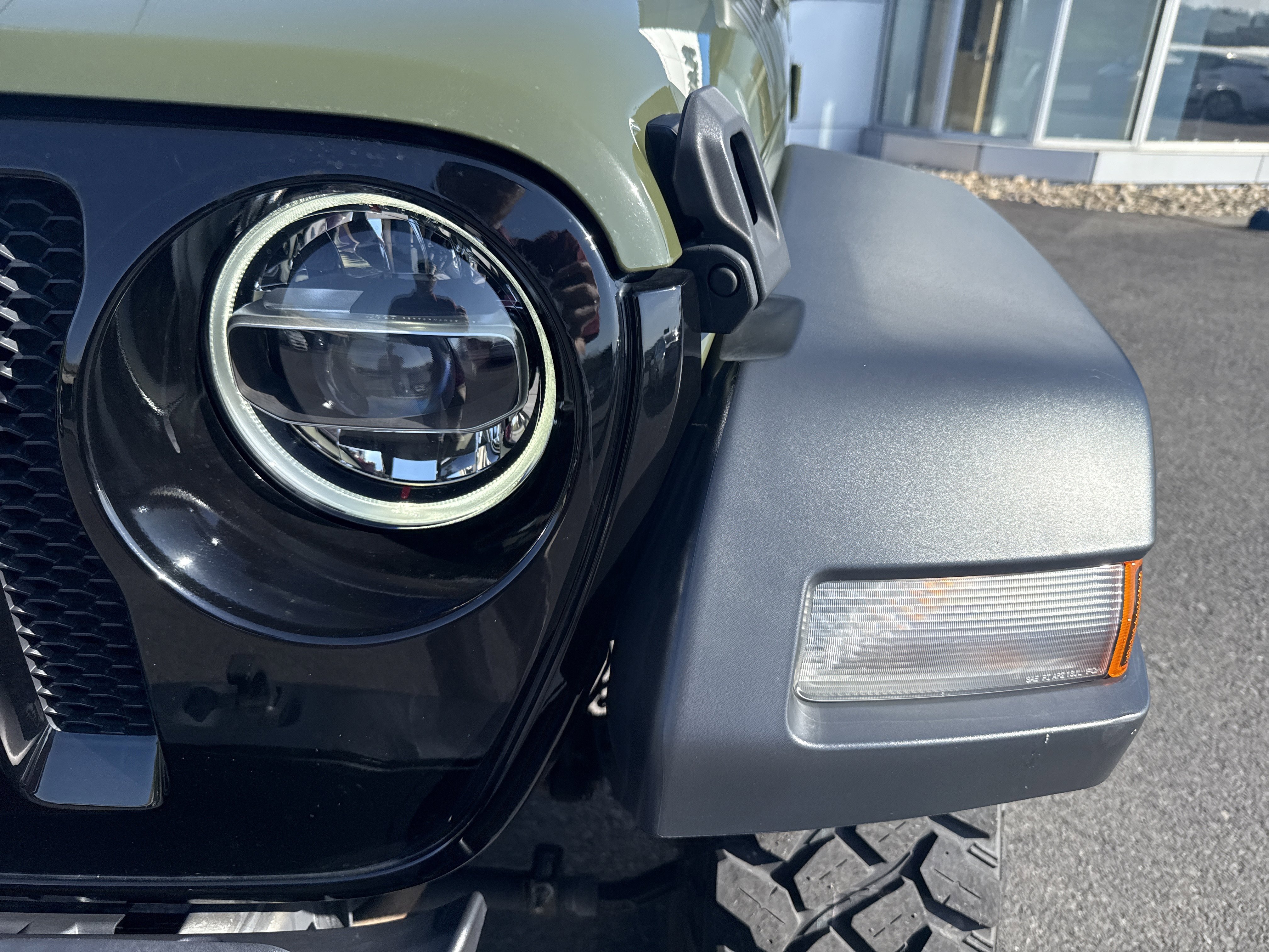 Used 2021 Jeep Wrangler Unlimited Sport AWD/4WD image 9