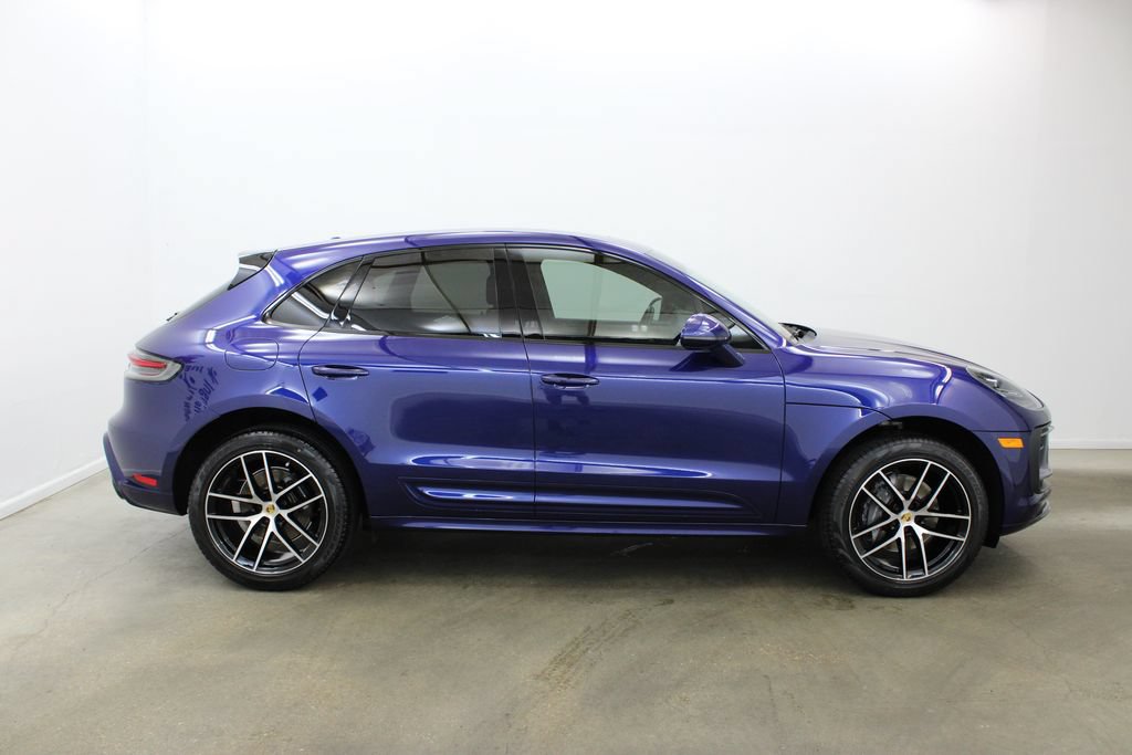 Certified 2023 Porsche Macan AWD/4WD image 8