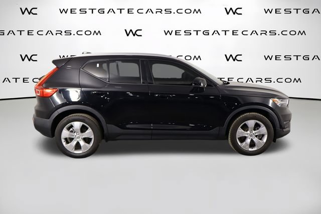Used 2022 Volvo XC40 T5 Momentum AWD/4WD image 49