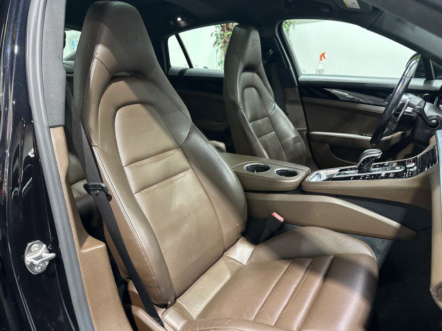 Used 2018 Porsche Panamera 4 AWD/4WD image 38