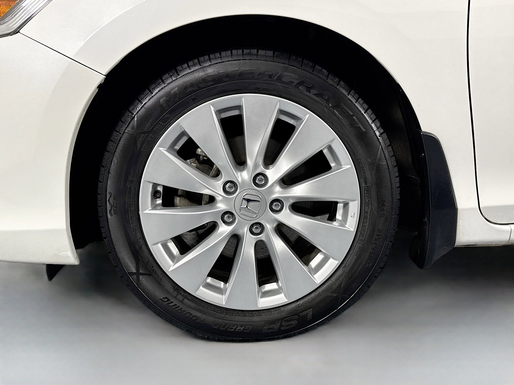 Used 2013 Honda Accord Touring image 32