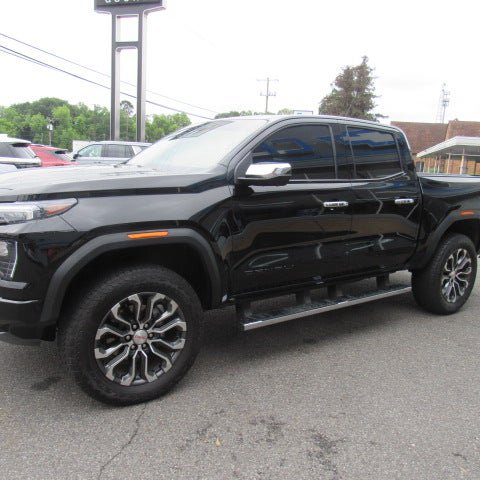 Used 2025 GMC Canyon Denali AWD/4WD image 4