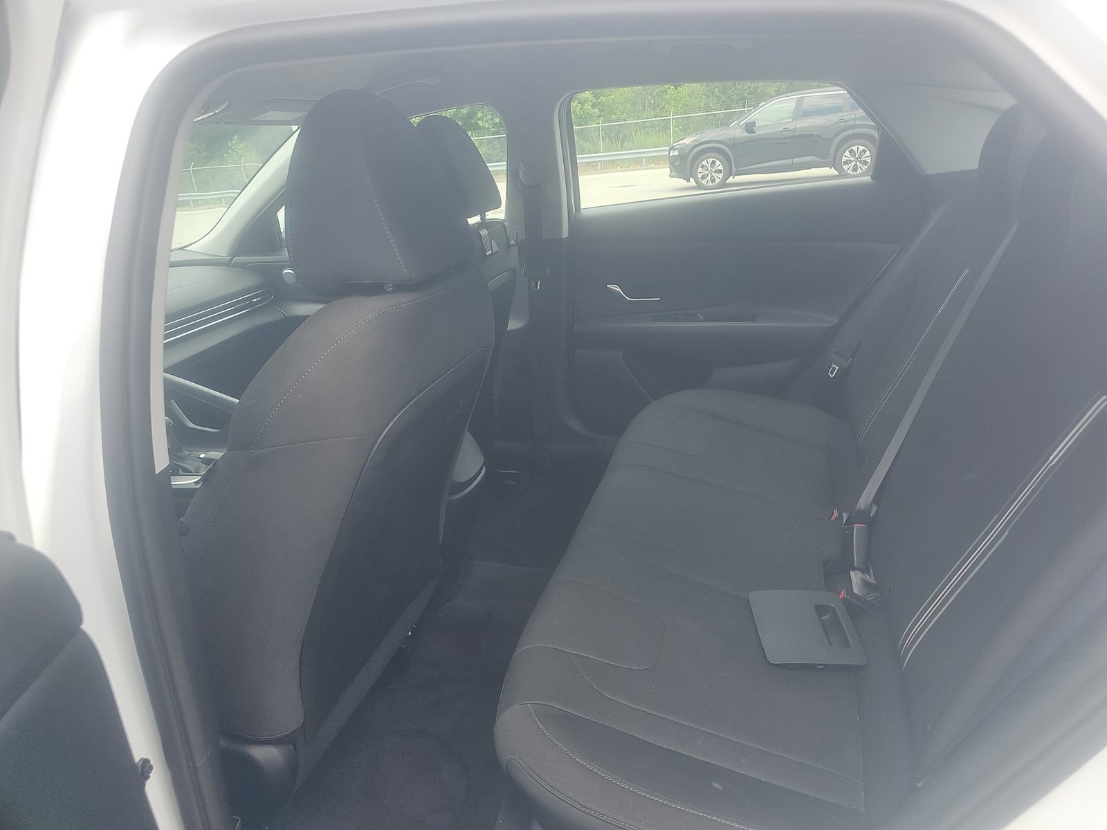 Used 2021 Hyundai Elantra SEL FWD image 14