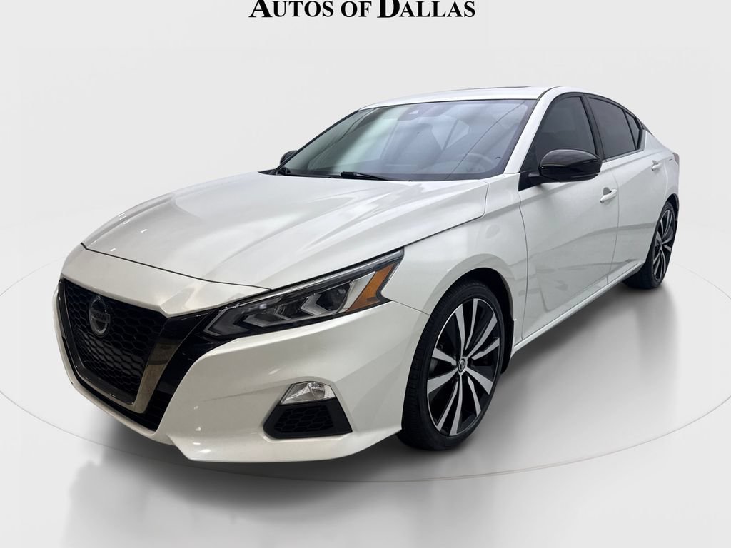 Used 2022 Nissan Altima 2.0 SR FWD image 2