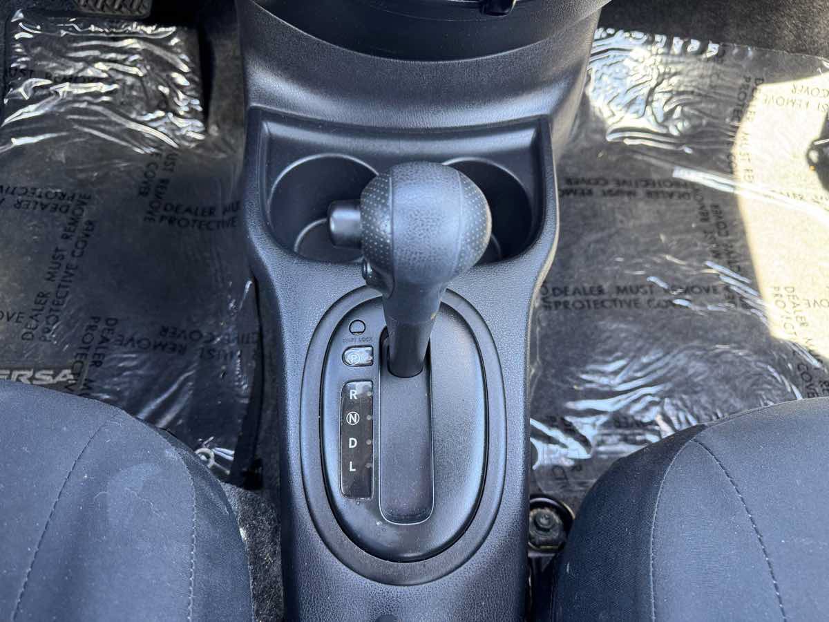 Used 2014 Nissan Versa S Plus FWD image 44