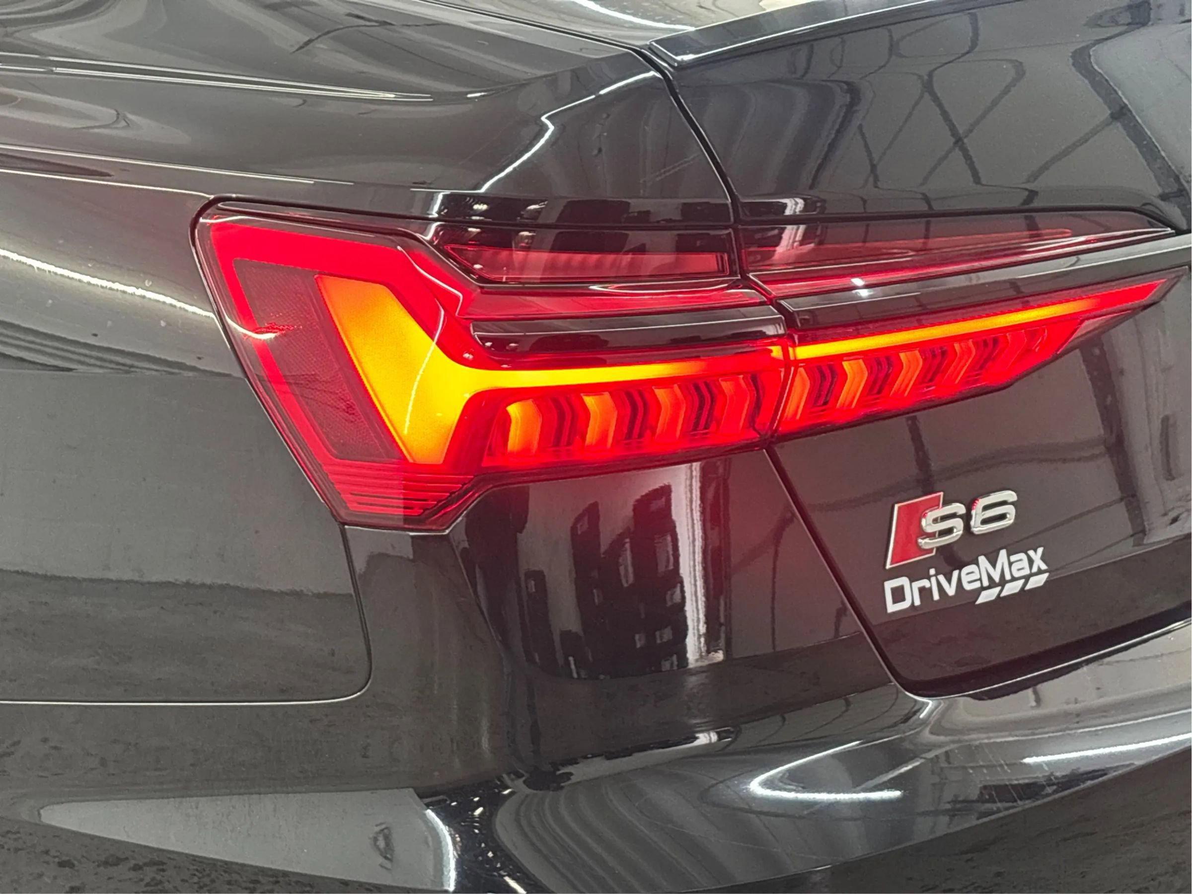 Used 2020 Audi S6 Prestige w/ Prestige Package AWD/4WD image 35