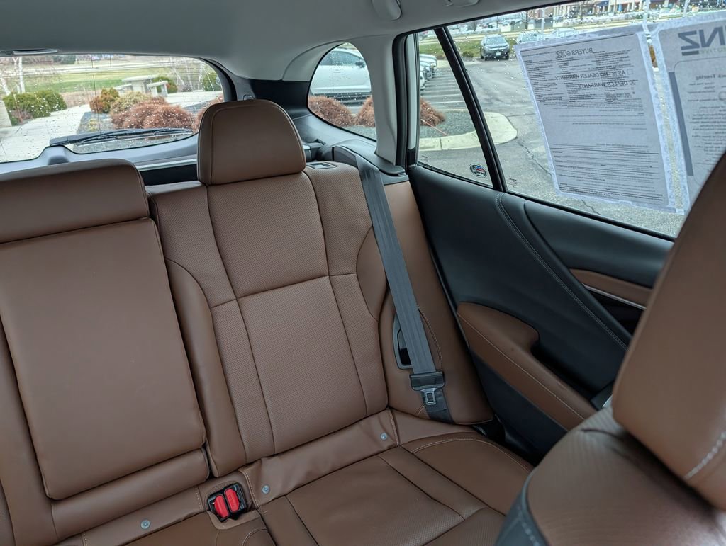 Used 2022 Subaru Outback Touring image 14