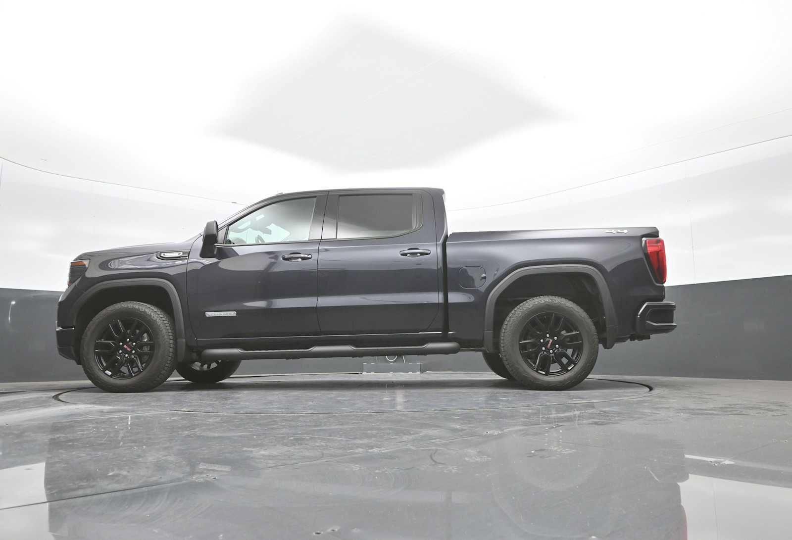 Used 2026 GMC Sierra 1500 Elevation w/ Elevation Select Package AWD/4WD image 43