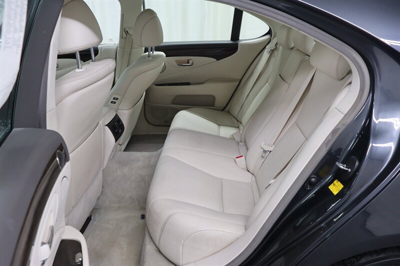 Used 2008 Lexus LS 460 RWD image 26