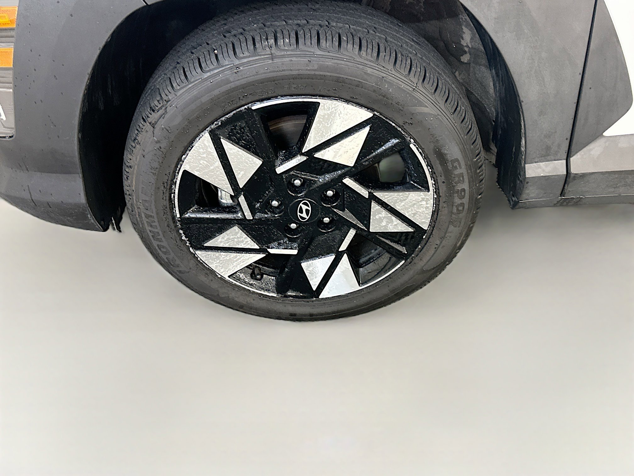 Used 2025 Hyundai Kona SEL image 11