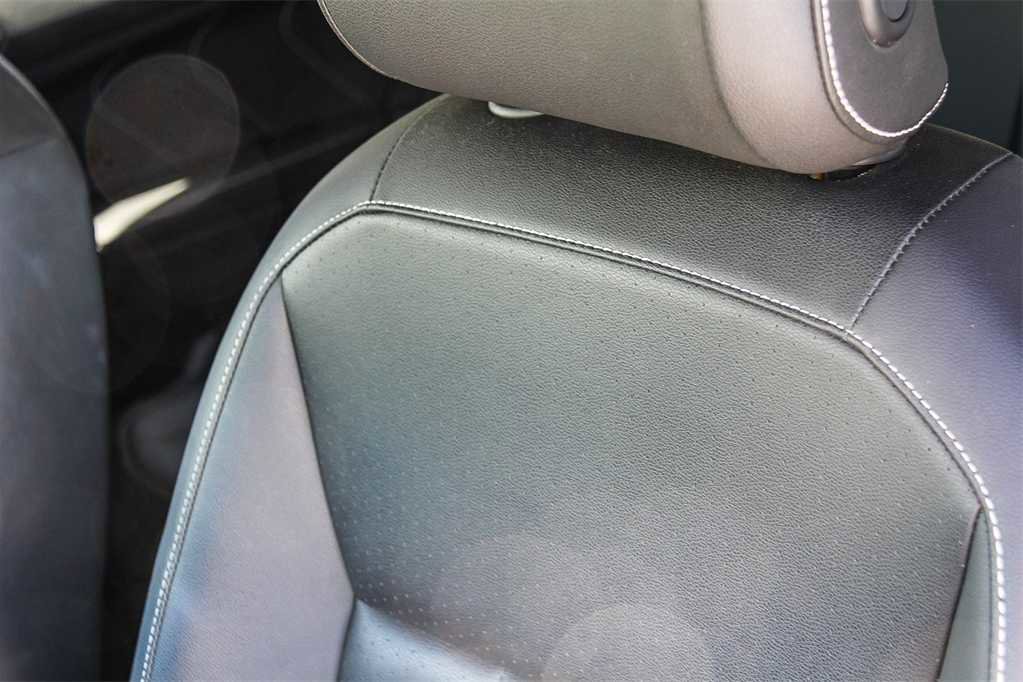 Used 2023 Volkswagen Tiguan SE image 23